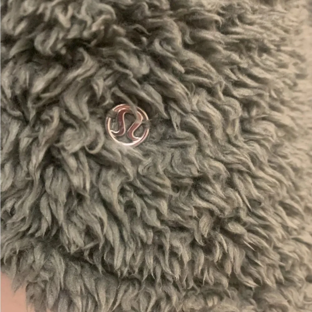 Lululemon Restore Warm Sherpa Pullover, Dark Green Size M/L